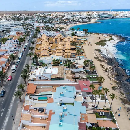 Marina I Beachfront By Holidays ヴィラ *