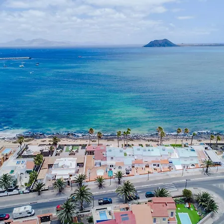 Marina I Beachfront By Holidays ヴィラ コラレホ