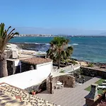 Marina I Beachfront By Holidays Willa *