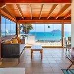 Willa Marina I Beachfront By Holidays