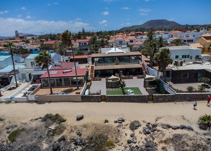 Marina I Beachfront By Holidays Villa Corralejo